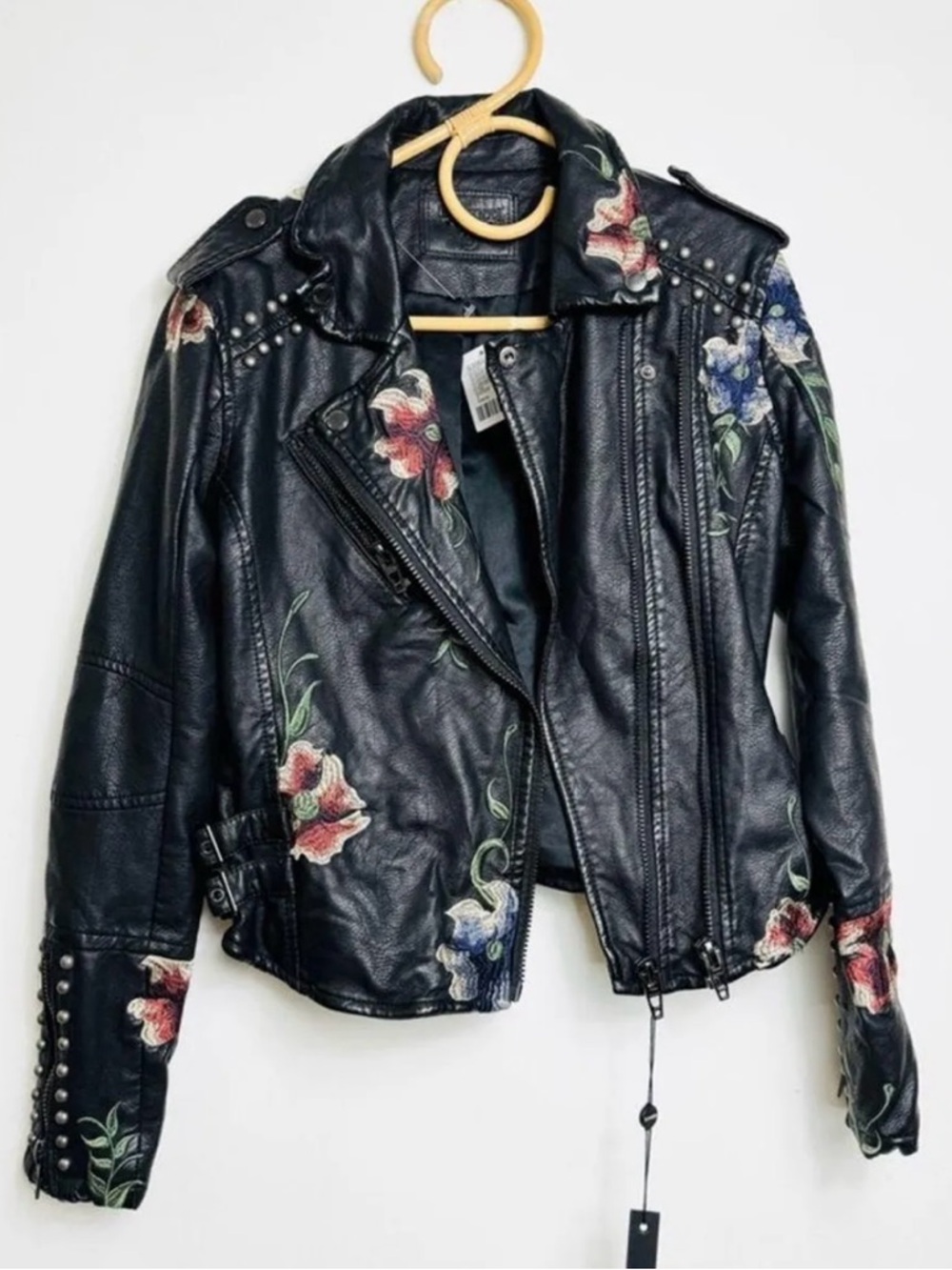 BLANK NYC faux Leather
Embroidered Floral Moto Jacket NWT - Picture 7 of 12